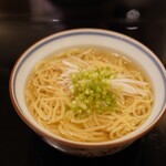 鷹匠鍋 あか羽 - 鴨そば　中華麺　具材は葱のみ