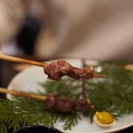 鷹匠鍋 あか羽 - せせり