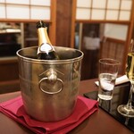 鷹匠鍋 あか羽 - 差し入れありがとうございます♪