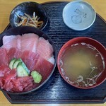 食事処 伸光 - まぐろ丼　2000円