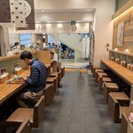 だし茶漬け+肉うどん えん - だし茶漬け＋肉うどん えん コレド日本橋店 店内
