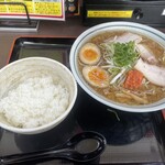 愛と情熱のらーめん屋 皐月亭 - こってり皐月ラーメン大盛り、ライス