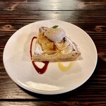 ふたつの彗星 - 洋梨タルト・アールグレイのアイスのせ♡