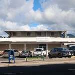 Diamond Head Market & Grill - 