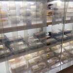 Diamond Head Market & Grill - 