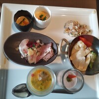 ブッフェアンドカフェ スロープサイドダイナー ザクロ - 