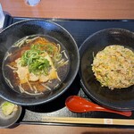 中華食堂 四川飯店 - 