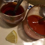 ハノイ・カフェ - ２種類のソースで味の変化を楽しみます