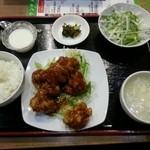 聚源閣 - 日替わり  鶏の甘酢餡定食  680円