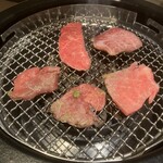 富士山熔岩燒肉 Aburi - 