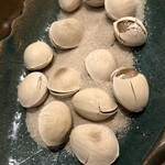 呑み喰い処 一久 - 【'24.11】塩煎り銀杏　400えん