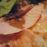 タイ料理 パヤオ - カオ・マン・ガイ（タイ風チキンライス、蒸し鶏のせ）_アップ