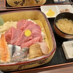 しなの珈琲店 - 生トロ丼　税込1760円