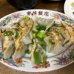 家族飯店 - 
