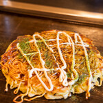 おかげさん - 料理写真:豚玉680円+モダン焼（そば）(+100円）