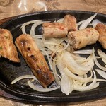 チャンドニー - レサミカバブ。鶏挽肉焼き。切ってしまいました。