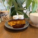 8+8Cafe - ホイップクリームアートが可愛い、カボチャプリン