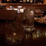 バーやまざき - ボウモアロックで