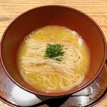 焼鳥 るい家 - 鶏出汁のラーメン（800円税込）
