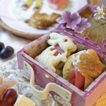 みずいろの花 - 赤いおめめが可愛いうさぎのサンドイッチ