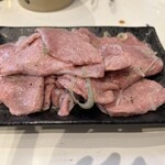 ホルモン家族 かつら - チチカブ