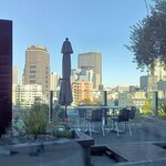 フィリップ・ミル 東京 - 窓からの風景