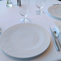 フィリップ・ミル 東京 - テーブルセッティング