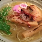 新地ら～麺 近松 - 連れが食した塩らーめん