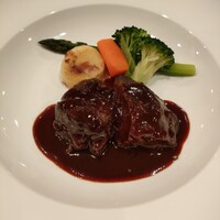 セ シュエット - 和牛ほほ肉の赤ワイン煮込み