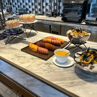 グリロジー バー＆グリル - 