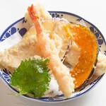 うどんダイニング うずまき - 天ぷら盛り合わせ6種