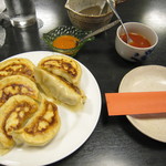 ネパール家庭料理 ホワイトヒマラヤ - コテモモ＋ソース類