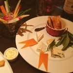 サントリーバー＆ダイニング カーナバル - チーズ盛合せ☺︎