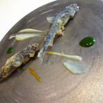 天竜川活稚鮎のフリット、鮎のバーニャカウダ