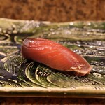 にぎり鮨 一五〇 - 藁焼きカツオ