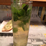 焼鳥 ベクトル - モヒート 500円。