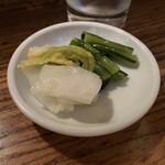 ばるぼら屋 - 漬物もイイでせう？