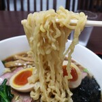 あさひ家 - 平打ち縮れ麺！