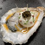 メゾン ケイ - 牡蠣の蒸し焼き