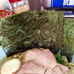 横濱ラーメン あさが家 - 海苔増しは5枚150円。