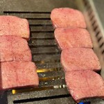 焼肉 ジャンボ - 