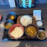 炭火焼干物定食 しんぱち食堂 - 