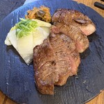 新宿思い出横丁 牛タンいろ葉 - 