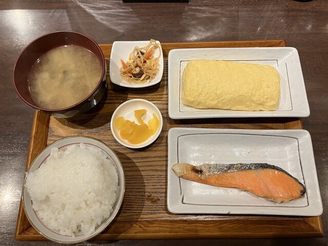 深夜めし いときん食堂 - 大国町/食堂 | 食べログ