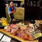 地酒と道産食材 一笑 本店 - 大将が心を込めて造ったお刺身盛り合わせ