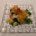 274421261 - 海老チリだが、果物をふんだんに使う、優しい甘さ。