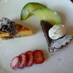 セットのケーキ