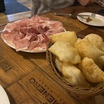 ピッツェリア パーレンテッシ - 