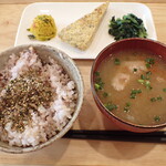 トーコーキッチン - イタリアンオムレツ 副菜二品、豚汁、ご飯