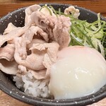 自家製さぬきうどんと肉 甚三 - 